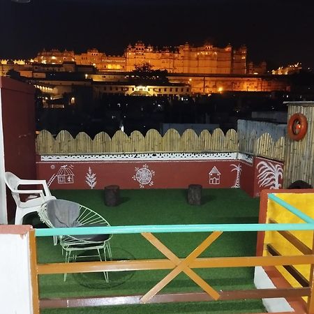 City And Palace View Guest House Udaipur Exterior photo